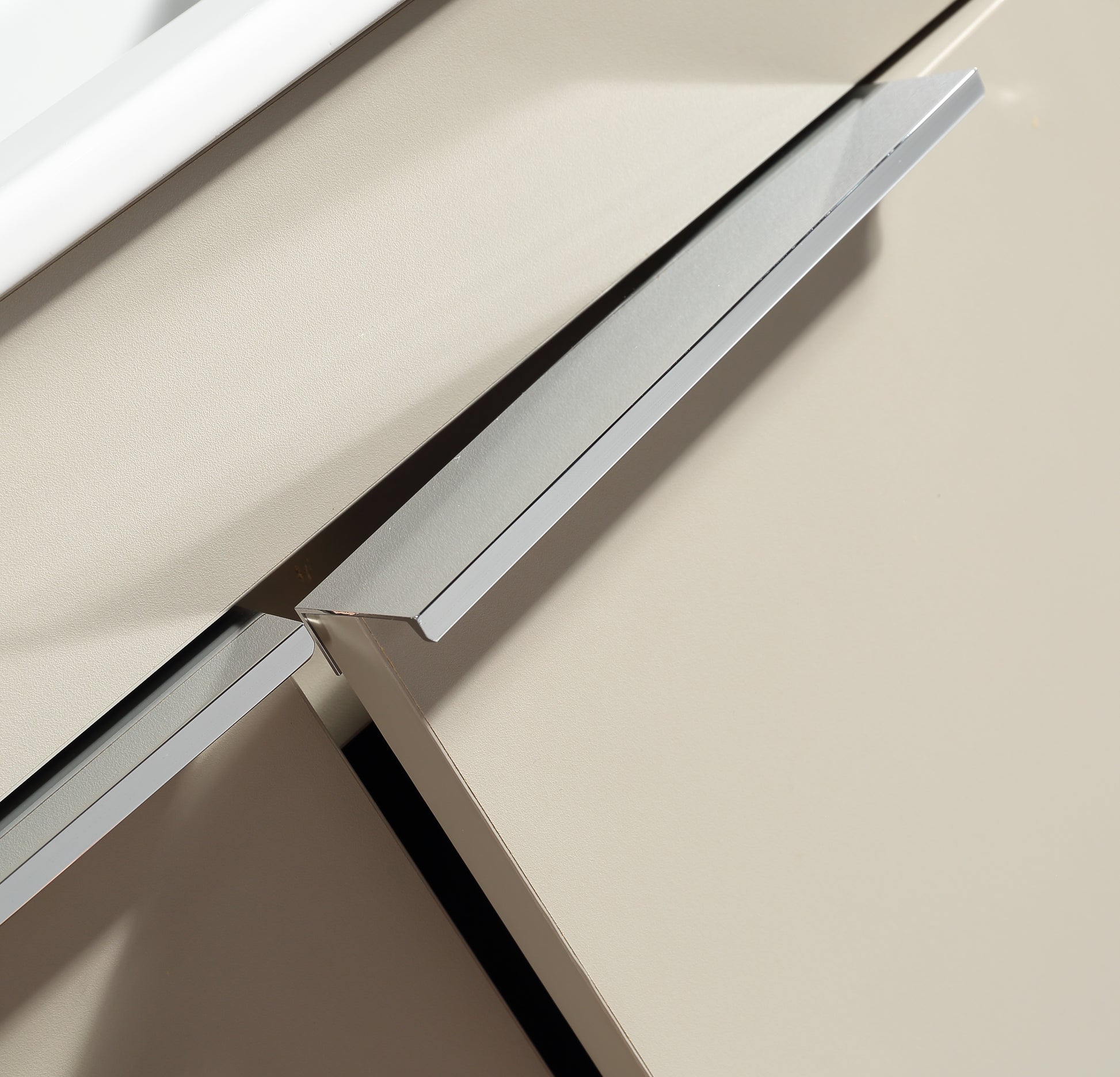 Tailored Bathrooms Sora 600mm Two Door F/S Vanity & Ceramic Basin