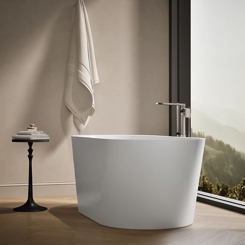 Evok Oval Freestanding Bathtub In White