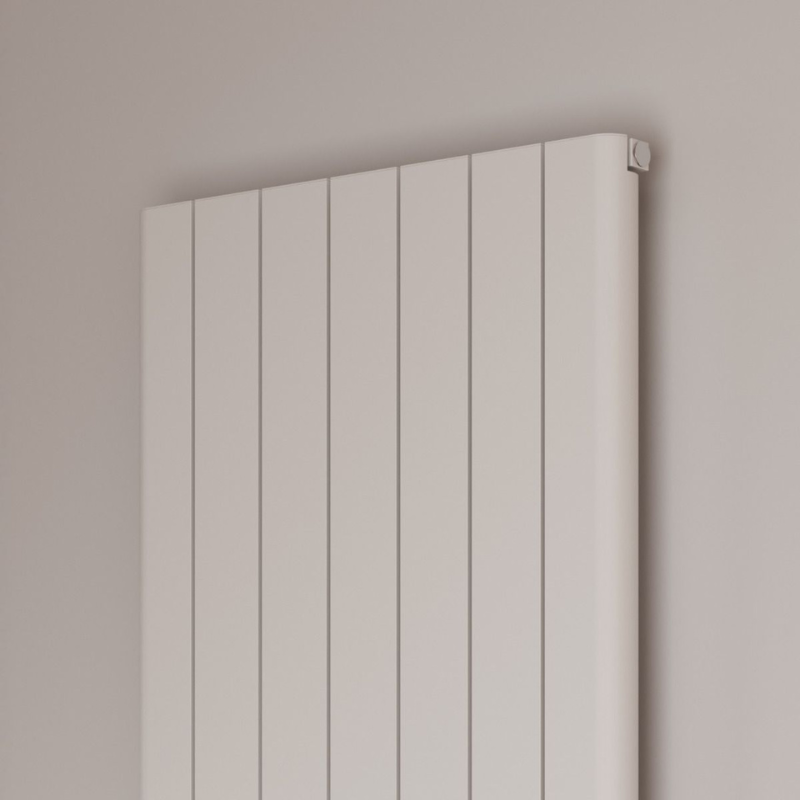 Reina Resia Vertical Aluminium Radiator