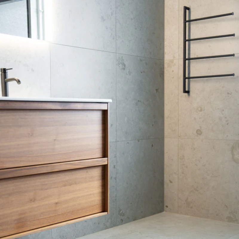 Smedbo OUTLINE Stainless Steel 4-Arm Swivel Towel Bar