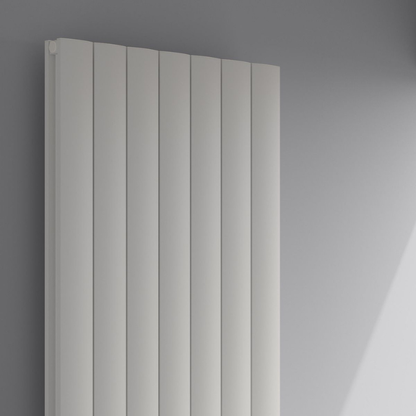 Reina Loco Aluminium Vertical Radiator 
