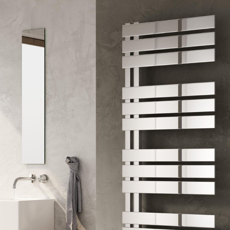 Reina Piazza Stainless Steel Modern Offset Ladder Towel Rail